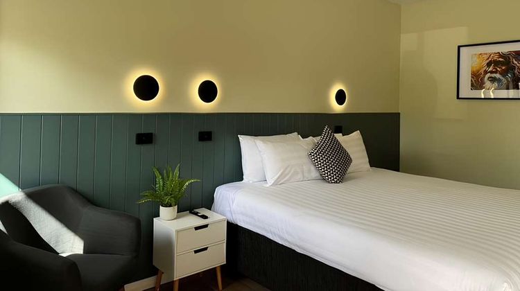 Darwin Poinciana Inn Room