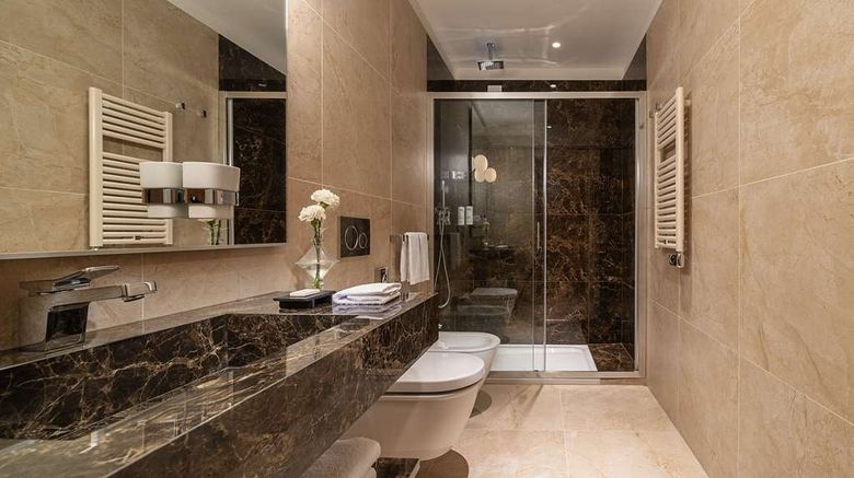 <b>WorldHotel Casati 18 Suite</b>. Images powered by <a href="https://iceportal.shijigroup.com/" title="IcePortal" target="_blank">IcePortal</a>.