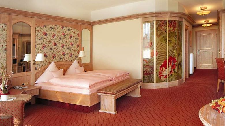 <b>Wellness-Nationalpark Hotel Schliffkopf Room</b>. Images powered by <a href="https://iceportal.shijigroup.com/" title="IcePortal" target="_blank">IcePortal</a>.