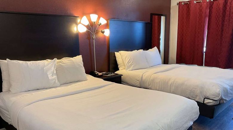 <b>Baymont by Wyndham Petoskey Room</b>. Images powered by <a href="https://iceportal.shijigroup.com/" title="IcePortal" target="_blank">IcePortal</a>.