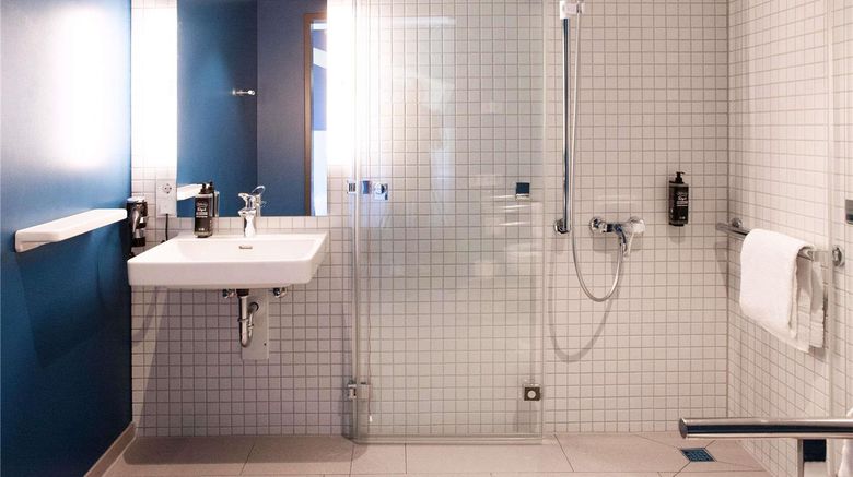 <b>ibis budget Berlin Airport Room</b>. Images powered by <a href="https://iceportal.shijigroup.com/" title="IcePortal" target="_blank">IcePortal</a>.