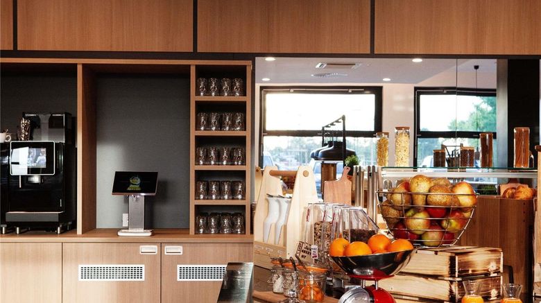 <b>ibis budget Berlin Airport Restaurant</b>. Images powered by <a href="https://iceportal.shijigroup.com/" title="IcePortal" target="_blank">IcePortal</a>.