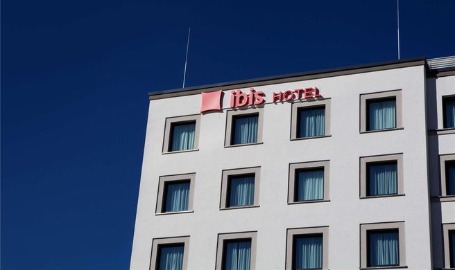ibis Berlin Airport Exterior