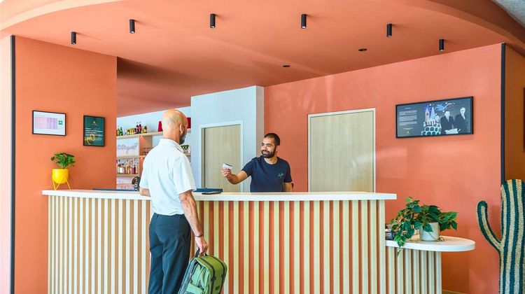 Ibis Styles Marseille Palais Cgr Exterior