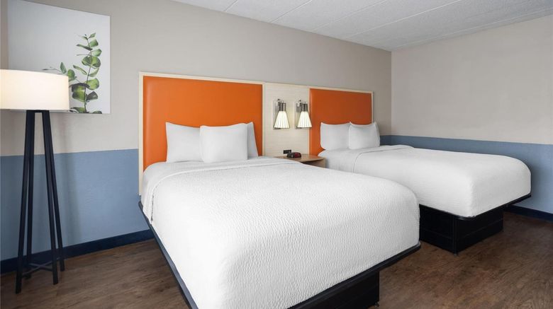 <b>Baymont by Wyndham Westampton Room</b>. Images powered by <a href="https://iceportal.shijigroup.com/" title="IcePortal" target="_blank">IcePortal</a>.