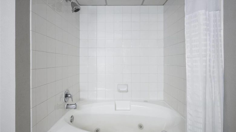 <b>Baymont by Wyndham Westampton Suite</b>. Images powered by <a href="https://iceportal.shijigroup.com/" title="IcePortal" target="_blank">IcePortal</a>.