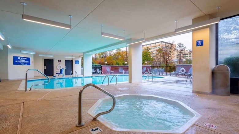 <b>Heritage Inn Suites-Trademark by Wyndham Pool</b>. Images powered by <a href="https://iceportal.shijigroup.com/" title="IcePortal" target="_blank">IcePortal</a>.