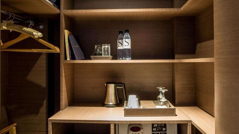 <b>Aiglon Hotel Other</b>. Images powered by <a href="https://iceportal.shijigroup.com/" title="IcePortal" target="_blank">IcePortal</a>.