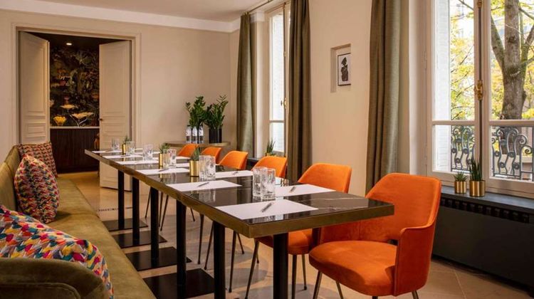 Aiglon Hotel Meeting