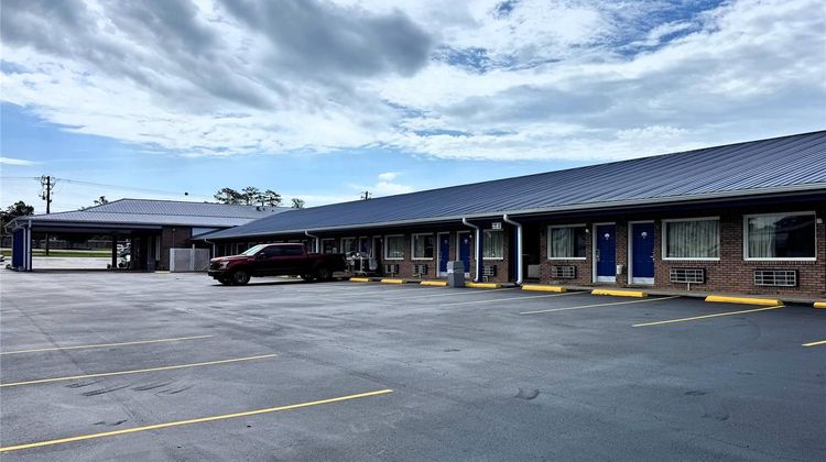 Travelodge by Wyndham Thomasville Exterior