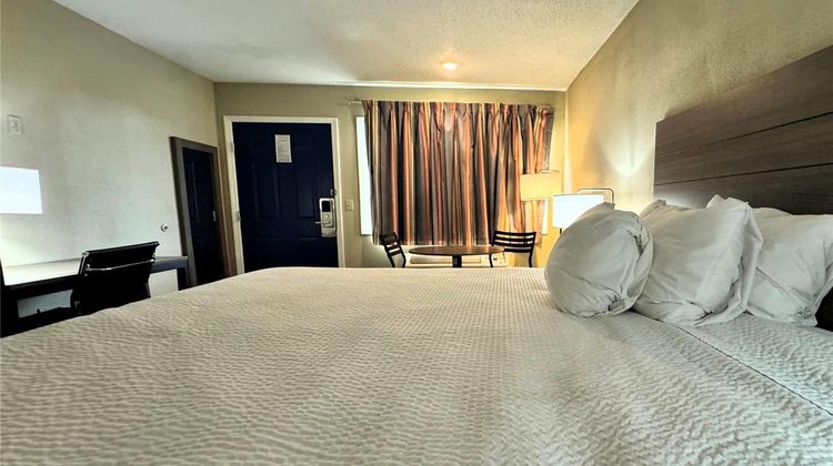 Travelodge by Wyndham Thomasville Room