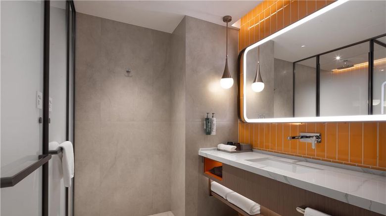 <b>Home2 Suites by Hilton Shanghai Hongqiao Room</b>. Images powered by <a href="https://iceportal.shijigroup.com/" title="IcePortal" target="_blank">IcePortal</a>.