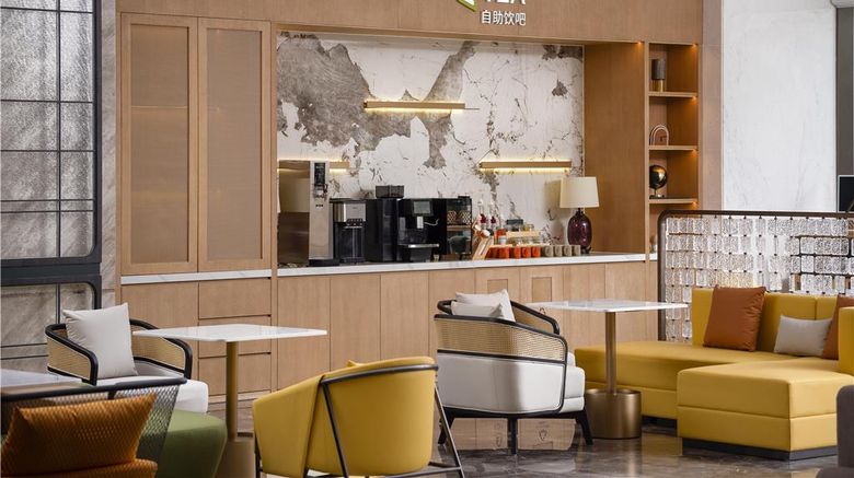 <b>Home2 Suites by Hilton Shanghai Hongqiao Restaurant</b>. Images powered by <a href="https://iceportal.shijigroup.com/" title="IcePortal" target="_blank">IcePortal</a>.