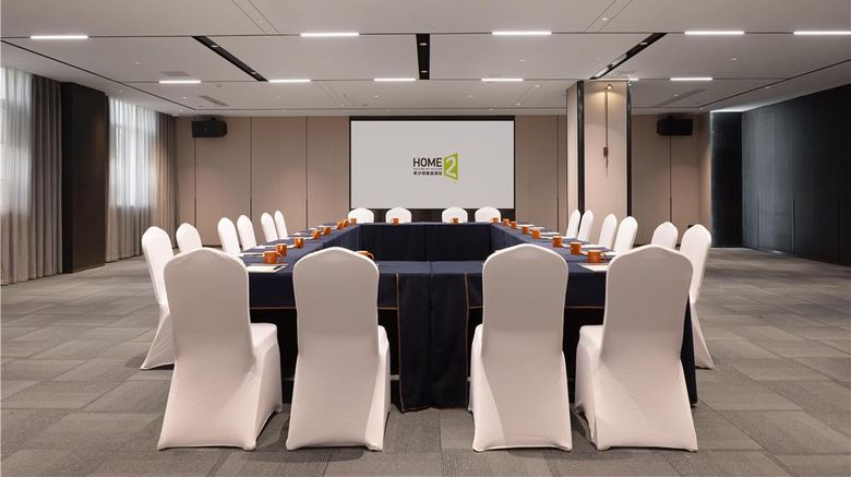 <b>Home2 Suites by Hilton Shanghai Hongqiao Meeting</b>. Images powered by <a href="https://iceportal.shijigroup.com/" title="IcePortal" target="_blank">IcePortal</a>.