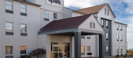 Spark by Hilton St. Robert Fort Leonard Exterior
