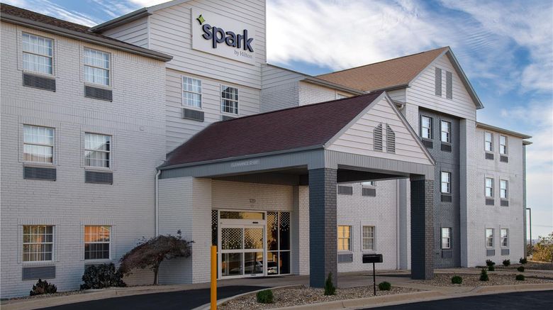 <b>Spark by Hilton St. Robert Fort Leonard Exterior</b>. Images powered by <a href="https://iceportal.shijigroup.com/" title="IcePortal" target="_blank">IcePortal</a>.