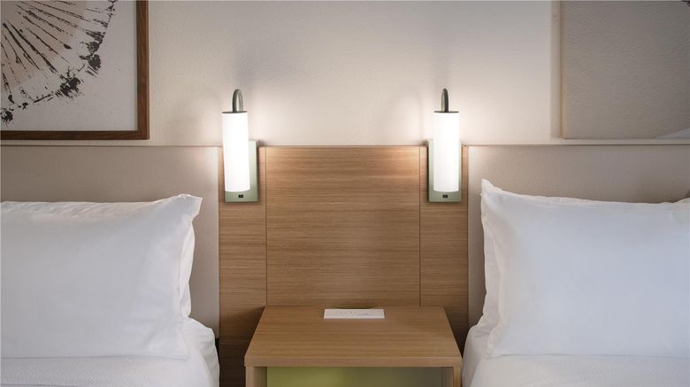 <b>Spark by Hilton St. Robert Fort Leonard Room</b>. Images powered by <a href="https://iceportal.shijigroup.com/" title="IcePortal" target="_blank">IcePortal</a>.
