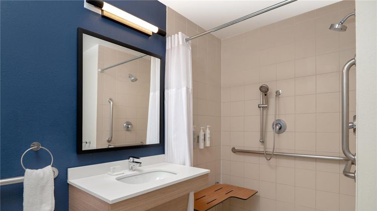 Spark by Hilton Murfreesboro Room