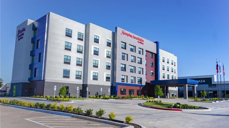 Hampton Inn and Suites Irving Hwy 183 Exterior