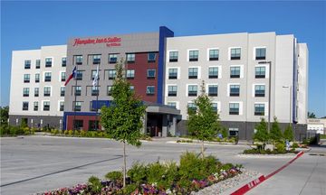 Hampton Inn and Suites Irving Hwy 183