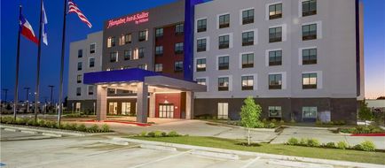 Hampton Inn and Suites Irving Hwy 183 Exterior
