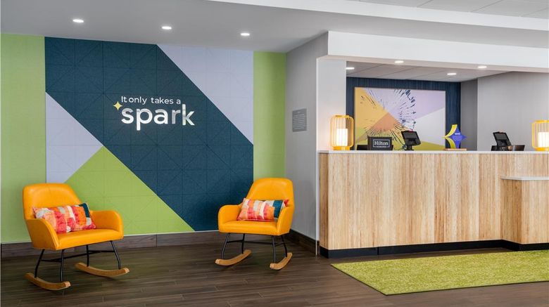 <b>Spark by Hilton Williamsburg Historic Lobby</b>. Images powered by <a href="https://iceportal.shijigroup.com/" title="IcePortal" target="_blank">IcePortal</a>.