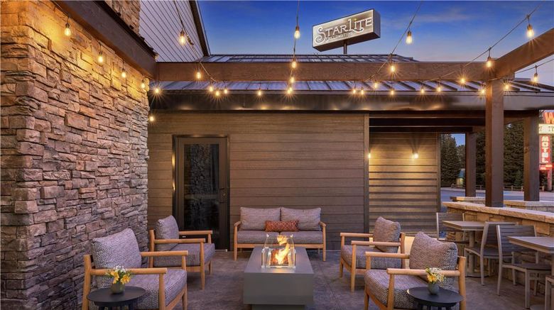 <b>Starlite Yellowstone Restaurant</b>. Images powered by <a href="https://iceportal.shijigroup.com/" title="IcePortal" target="_blank">IcePortal</a>.
