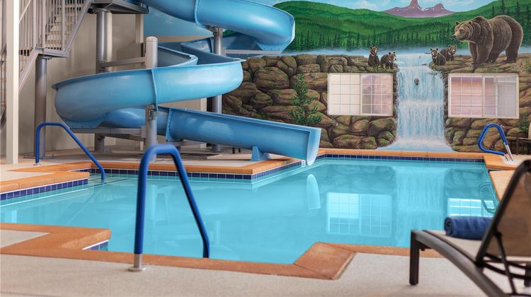 Starlite Yellowstone Pool