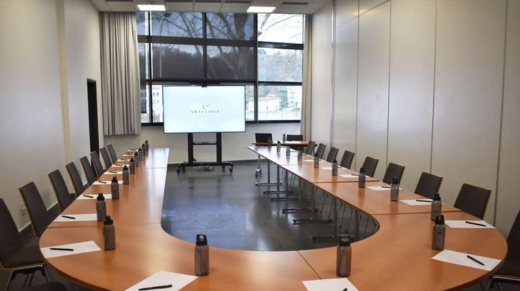 Spark by Hilton Lyon Park Saone Meeting