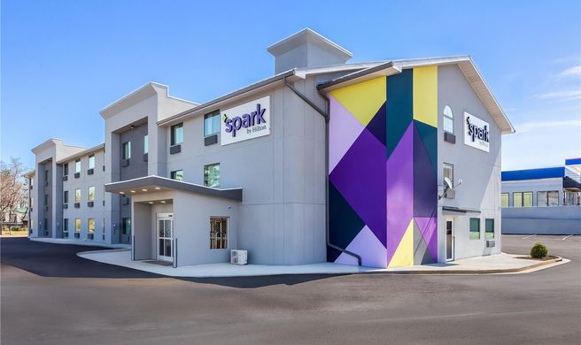 Spark by Hilton Beckley Exterior