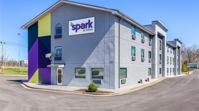 <b>Spark by Hilton Beckley Exterior</b>. Images powered by <a href="https://iceportal.shijigroup.com/" title="IcePortal" target="_blank">IcePortal</a>.