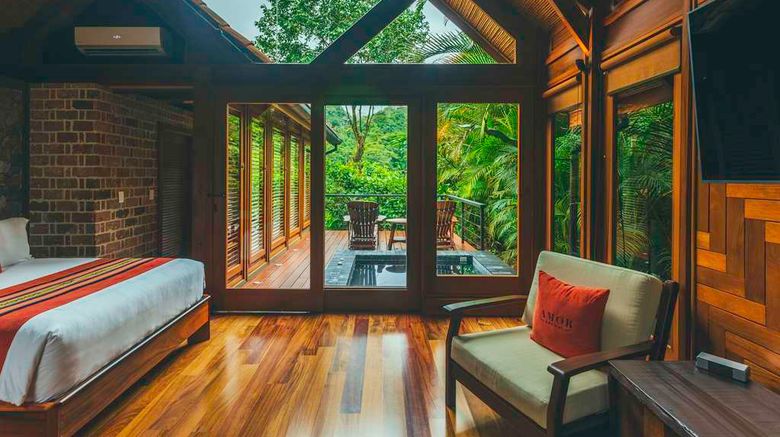 <b>Amor Arenal Room</b>. Images powered by <a href="https://iceportal.shijigroup.com/" title="IcePortal" target="_blank">IcePortal</a>.