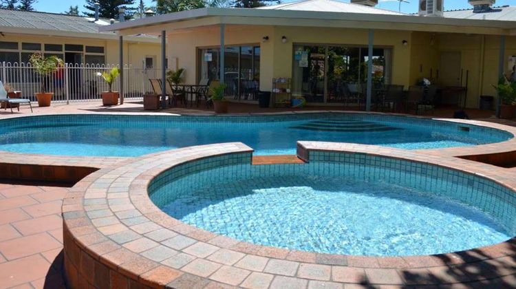 Glenelg Motel Pool