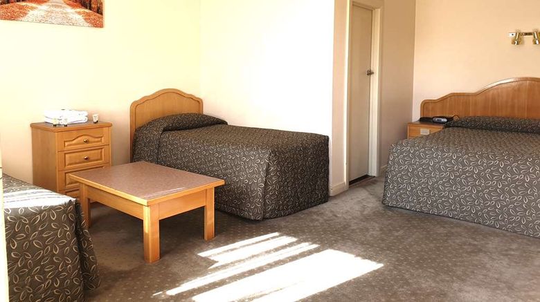 <b>Glenelg Motel Room</b>. Images powered by <a href="https://iceportal.shijigroup.com/" title="IcePortal" target="_blank">IcePortal</a>.
