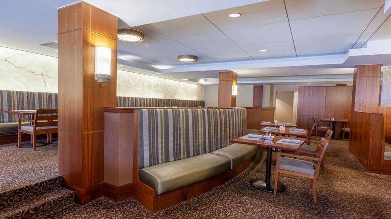 <b>Randolph House Hotel Restaurant</b>. Images powered by <a href="https://iceportal.shijigroup.com/" title="IcePortal" target="_blank">IcePortal</a>.