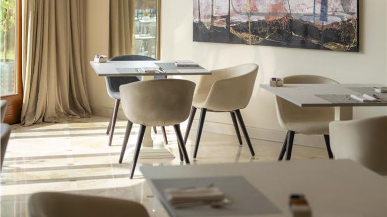 <b>Bellerive Lifestyle Hotel Restaurant</b>. Images powered by <a href="https://iceportal.shijigroup.com/" title="IcePortal" target="_blank">IcePortal</a>.