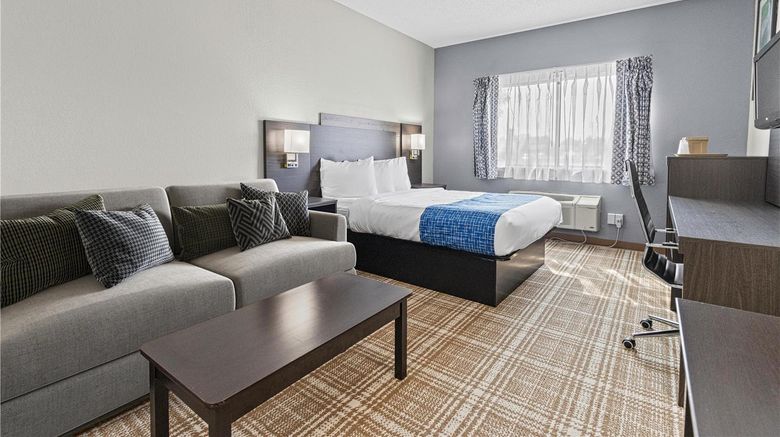 <b>GrandStay Hotel & Suites Minocqua Suite</b>. Images powered by <a href="https://iceportal.shijigroup.com/" title="IcePortal" target="_blank">IcePortal</a>.