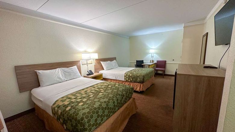 <b>Econo Lodge Augusta North -Washington Rd Room</b>. Images powered by <a href="https://iceportal.shijigroup.com/" title="IcePortal" target="_blank">IcePortal</a>.