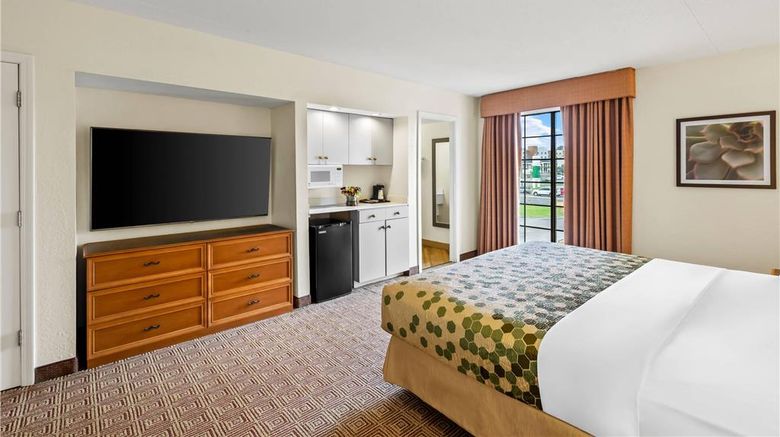 <b>Econo Lodge Augusta North -Washington Rd Suite</b>. Images powered by <a href="https://iceportal.shijigroup.com/" title="IcePortal" target="_blank">IcePortal</a>.