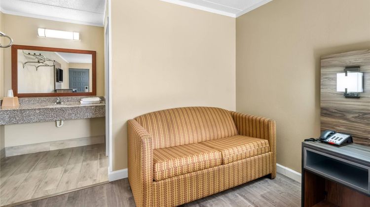 Rodeway Inn Charlotte South Room
