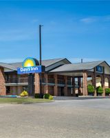 Days Inn by Wyndham Clanton