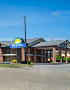 Days Inn by Wyndham Clanton