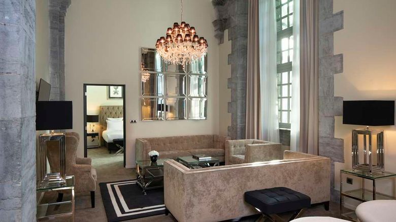 <b>Royal Hainaut Spa & Resort Hotel Suite</b>. Images powered by <a href="https://iceportal.shijigroup.com/" title="IcePortal" target="_blank">IcePortal</a>.