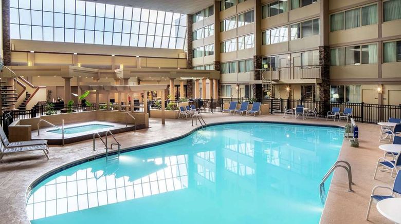 <b>Wyndham Garden Westlake Pool</b>. Images powered by <a href="https://iceportal.shijigroup.com/" title="IcePortal" target="_blank">IcePortal</a>.