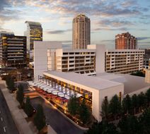 Wyndham Atlanta Buckhead Hotel & CC Exterior