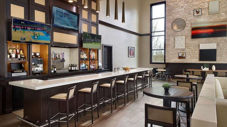 <b>Wyndham Atlanta Buckhead Hotel & CC Restaurant</b>. Images powered by <a href="https://iceportal.shijigroup.com/" title="IcePortal" target="_blank">IcePortal</a>.