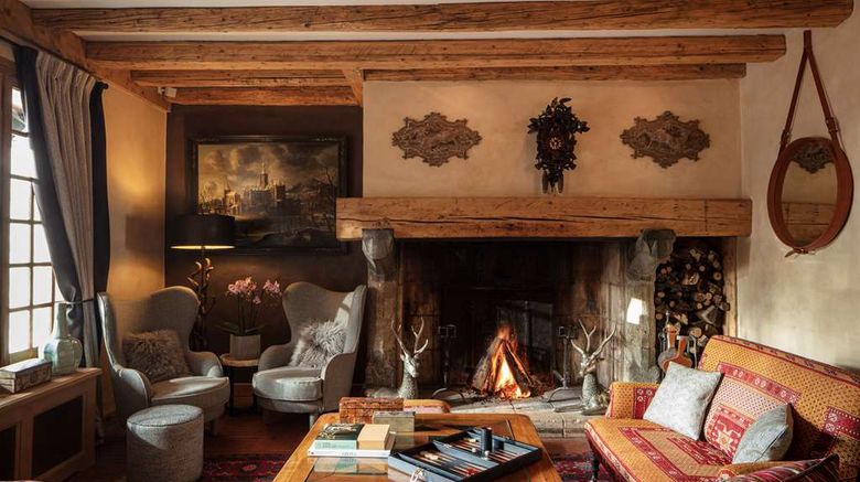 <b>Chalet du Mont d'Arbois, Four Seasons Restaurant</b>. Images powered by <a href="https://iceportal.shijigroup.com/" title="IcePortal" target="_blank">IcePortal</a>.