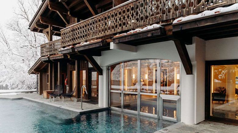 <b>Chalet du Mont d'Arbois, Four Seasons Pool</b>. Images powered by <a href="https://iceportal.shijigroup.com/" title="IcePortal" target="_blank">IcePortal</a>.