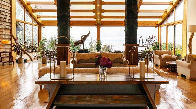 <b>Hotel Cumbres Patagonicas Lobby</b>. Images powered by <a href="https://iceportal.shijigroup.com/" title="IcePortal" target="_blank">IcePortal</a>.