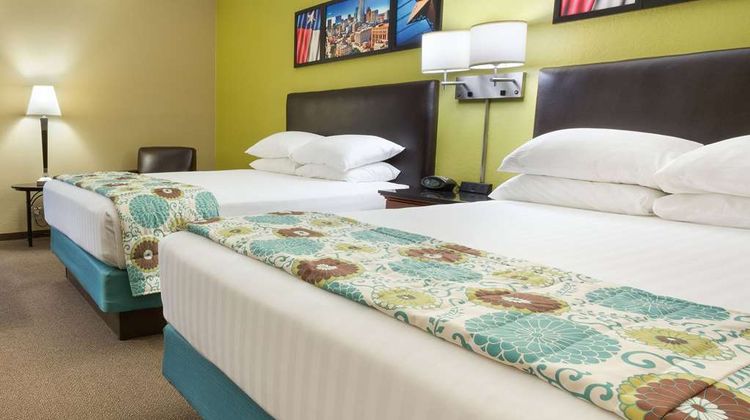 Heritage Inn & Stes-Trademark by Wyndham Room